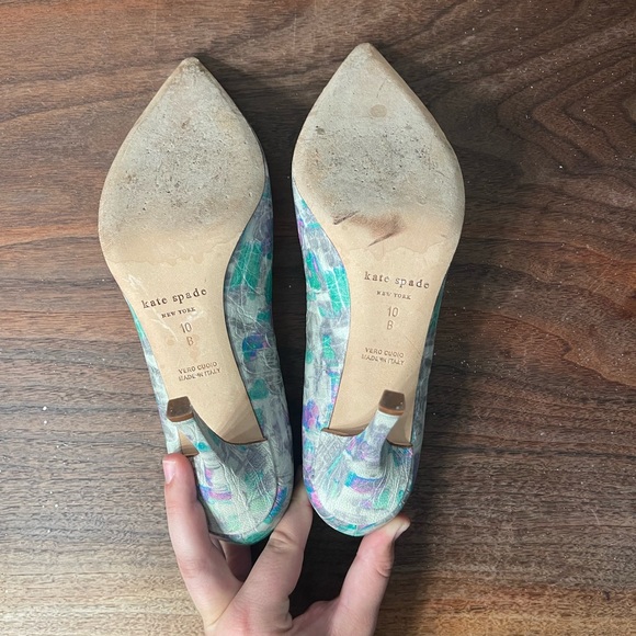 EUC KATE SPADE NEW YORK ABSTRACT LEATHER PUMPS - Picture 5 of 7